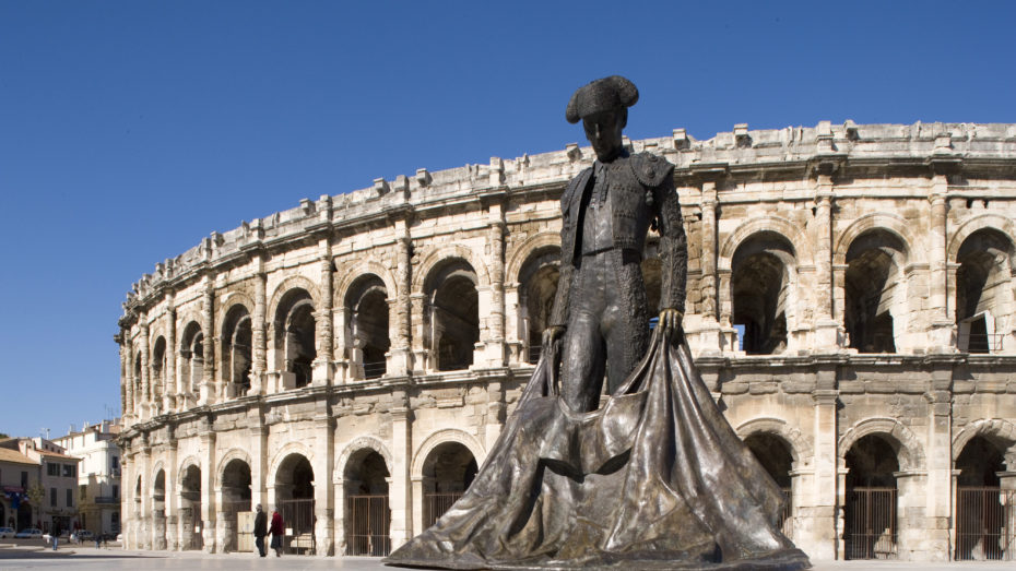 Arenes De Nimes Bienvenue En Provence